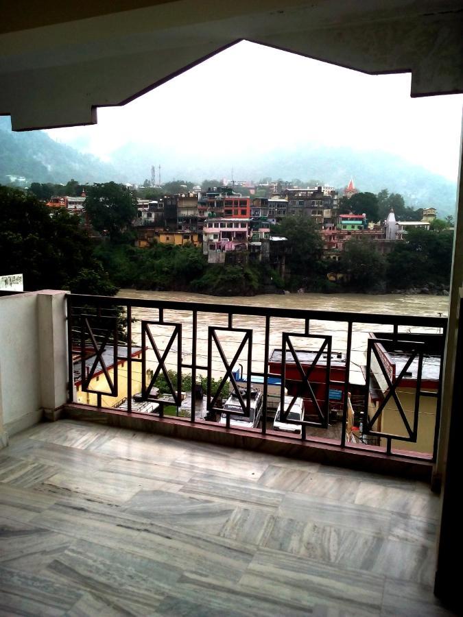 Hotel Surya Laxman Jhula Rishīkesh Buitenkant foto