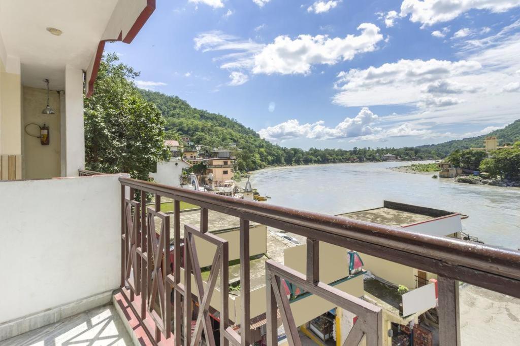 Hotel Surya Laxman Jhula Rishīkesh Buitenkant foto
